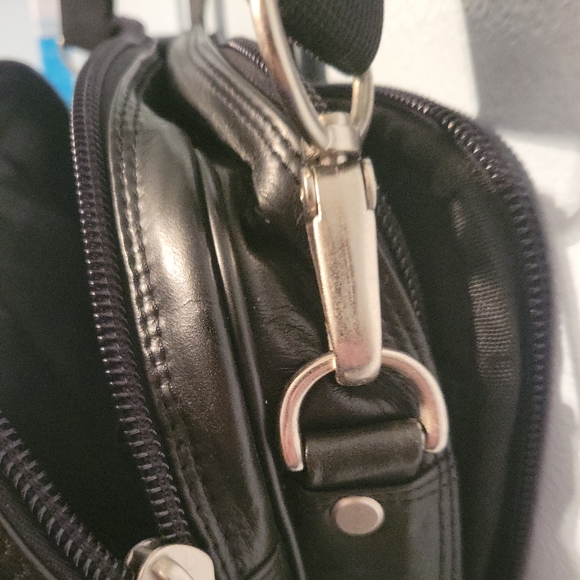 Protocol Leather Computer bag.Bag. 18x13 - Picture 9 of 9